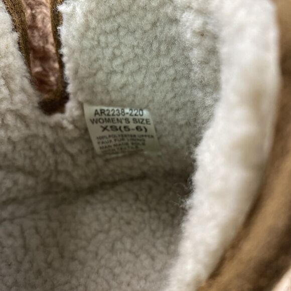 ARIAT Women’s booties slippers fleece lined size XS 5-6‎ New In Box Western Look - Picture 10 of 10